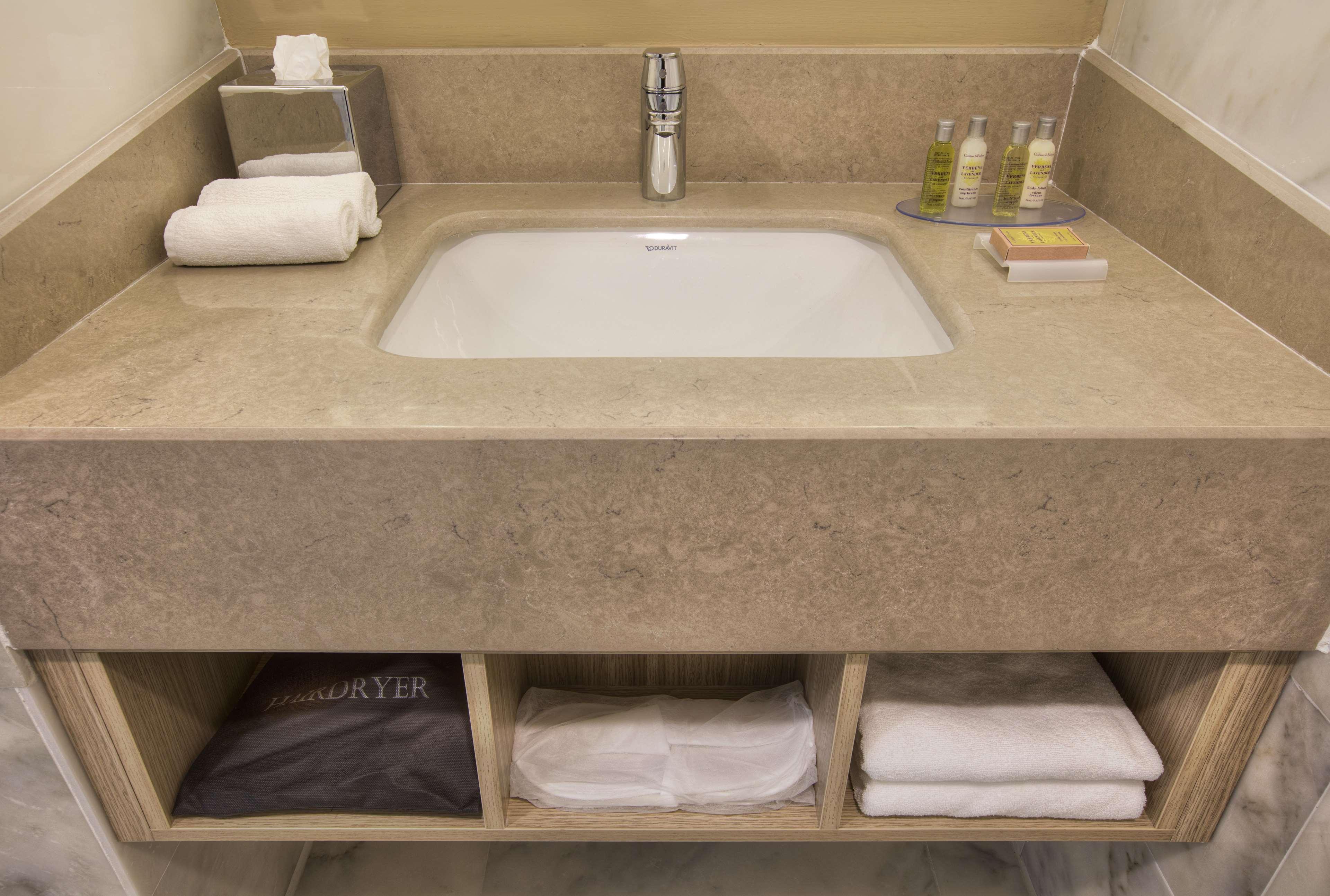 Hilton Garden Inn Isparta Extérieur photo