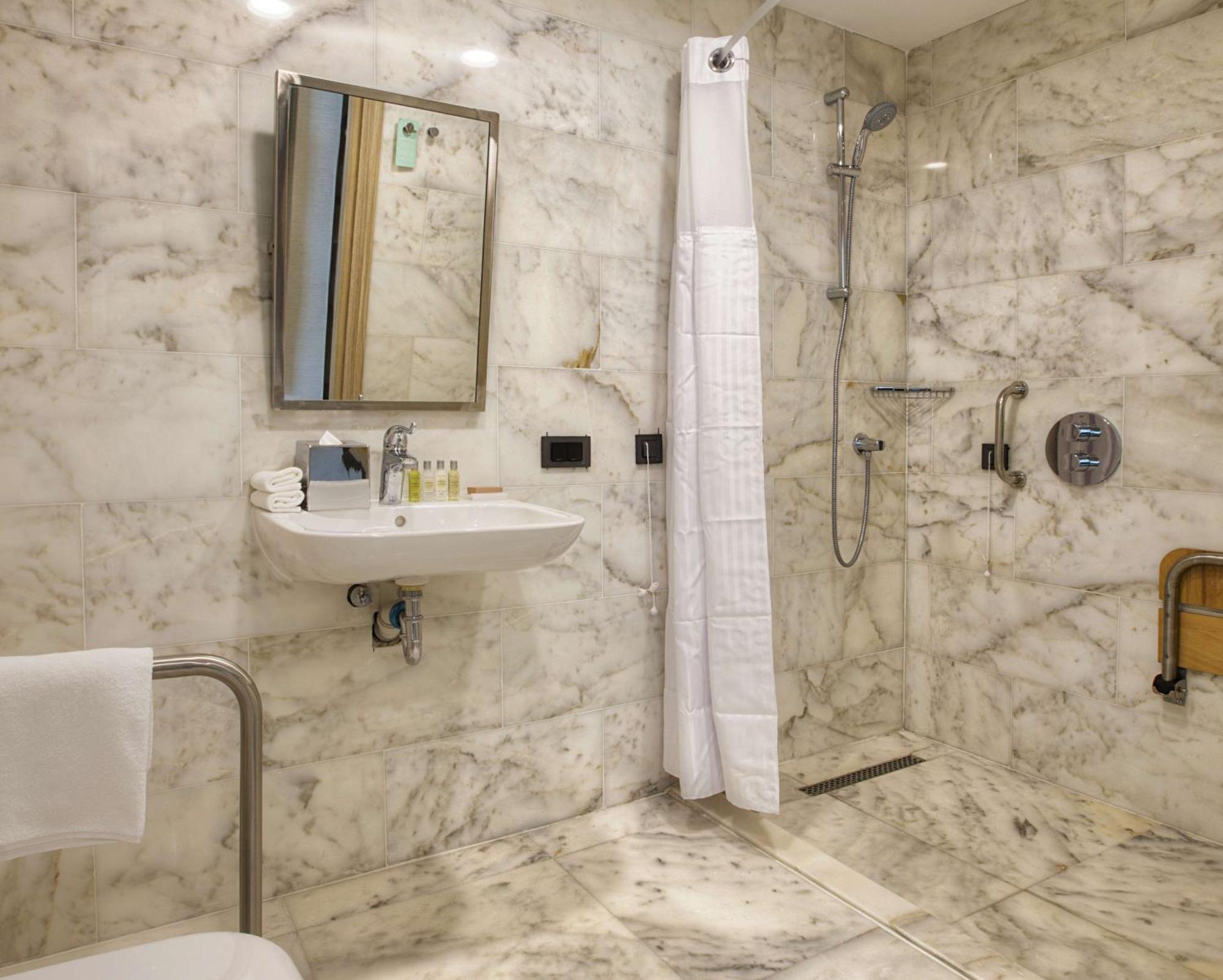 Hilton Garden Inn Isparta Extérieur photo